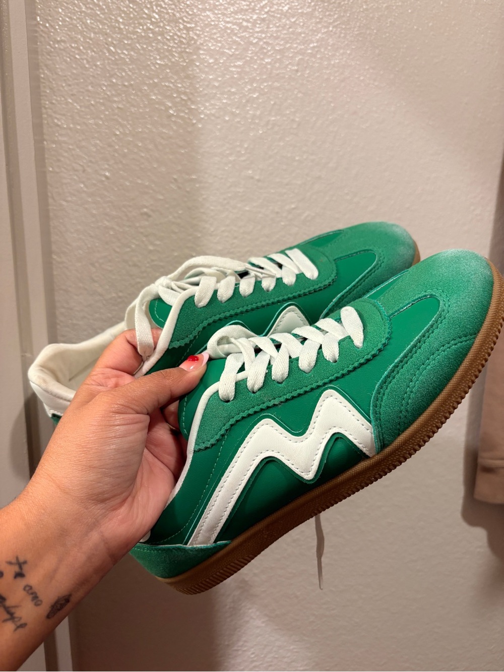 Green Retro Lace-Up Sneakers with White Accents